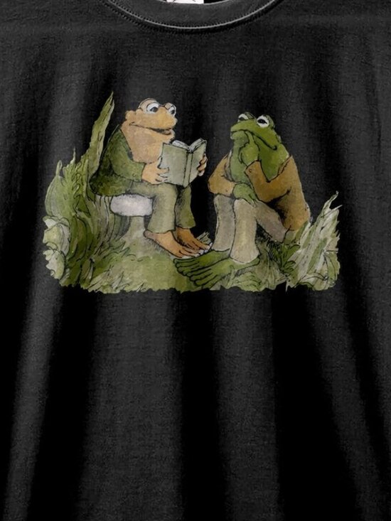 Frog And Toad Bookish Gift For Kids Frog Lover Cute Reading Graphic T-Shirt 165 - Picture 2 of 5